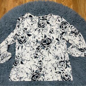 Karl Lagerfeld Liquid Knit Black And White Floral Slinky Top Size XL